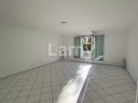 appartement 3 pièces 82 m²