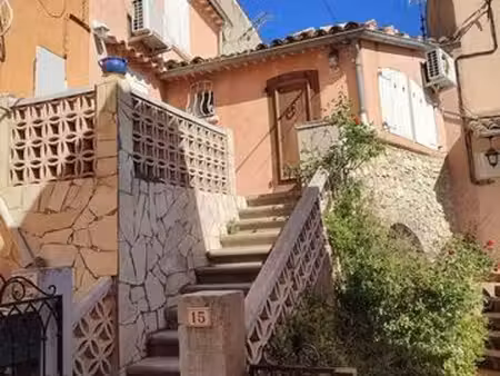 loue charmante maison de village