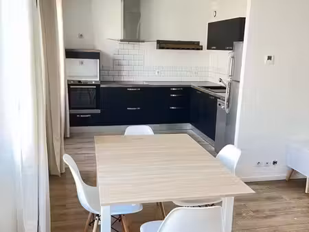 appartement t2 de 58m2 avec terrasse privative de 12m2 entre gare et centre ville