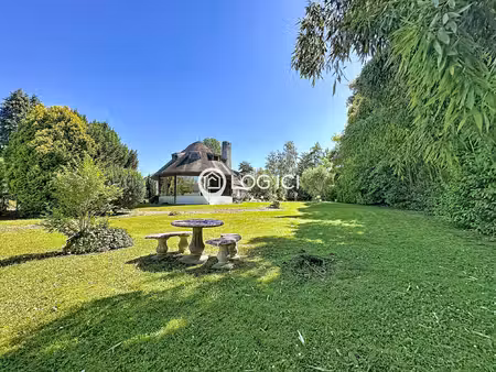 nay - vente maison familiale atypique t9 sur 3 niveaux avec