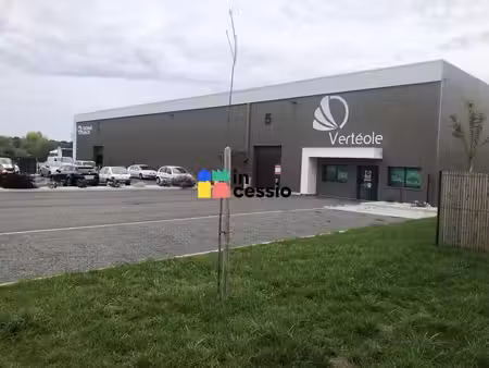 local d'activités à louer