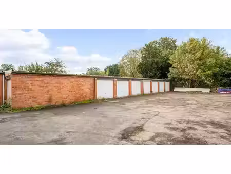 garage à louer à hamme pour € 120