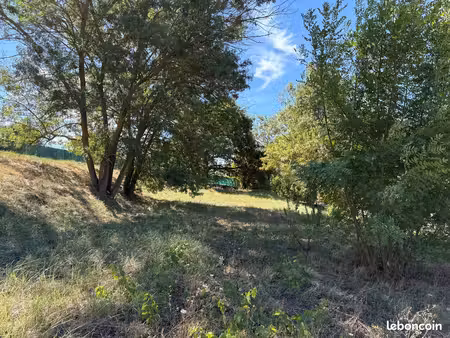 terrain à bâtir 1 300m² la roquette sur siagne