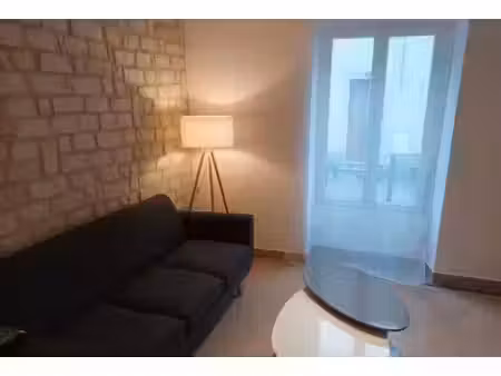 studio / 28m² / etampes (rer c)