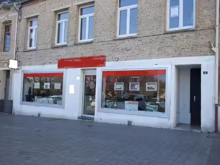 saint omer centre  local 66 m²