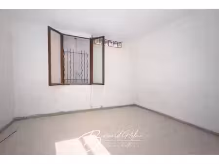 local commercial à vendre
