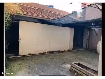 entrepôt pour stockage 80 m2.cagnes sur mer