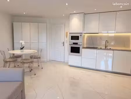 direct proprietaire.superbe 2/3 pièces neuf avec terrasse  piscine  tennis
