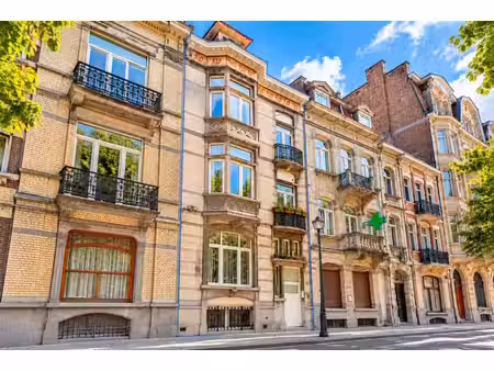 immeuble de rapport à vendre à boulevard du jubilé 121 molenbeek-saint-jean (vbe80368)