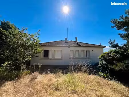 villa 4 pièces 172 m²