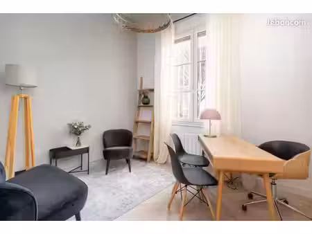 location cabinet meublé vieux lyon