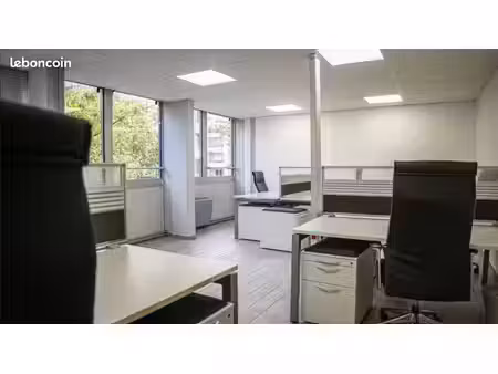 bureaux 300 m²
