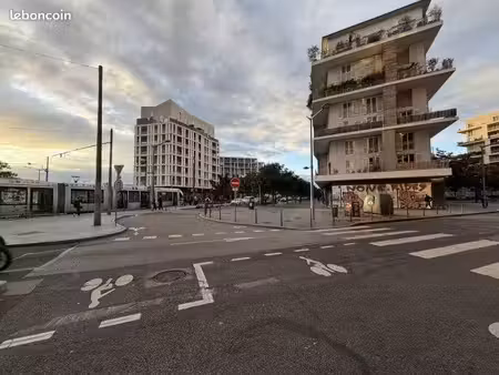 local commercial 157 m²