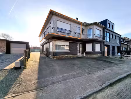 appartement te huur in roosdaal met 2 slaapkamers