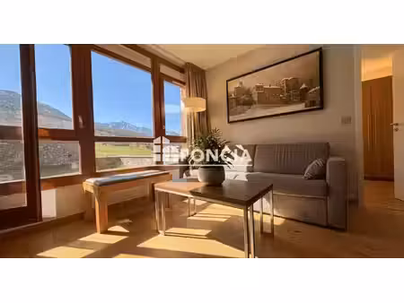 magnifique t3 aux monarques de 50 m² en pleine propriété  skis aux pieds  piscine et parki