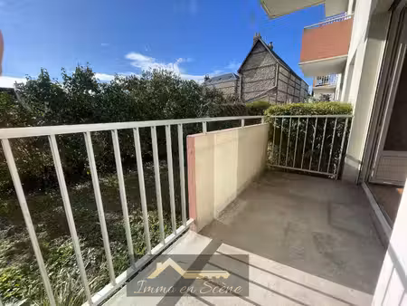 appartement f3 avec balcon  cave et parking