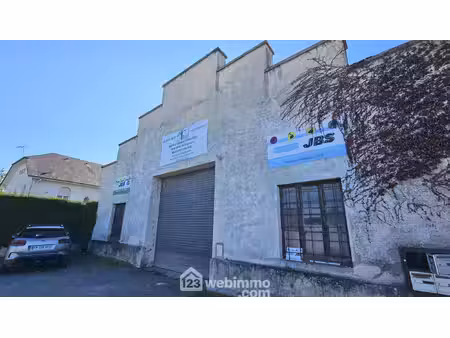 local - 329m² - coarraze