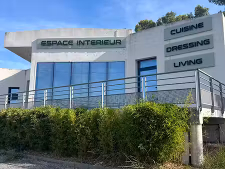 local de 120m2 - grande visibilité