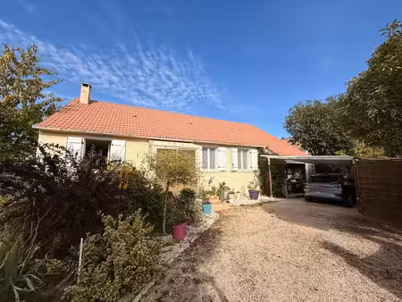 izier – maison de plain-pied avec vue dégagée sur les champs
