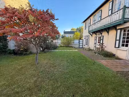 maison 102 m2 - luc sur mer - centre ville - plage à pied - jardin arboré