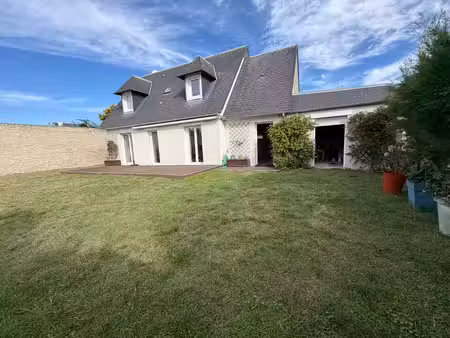 a ver-sur-mer : maison de 5 chambres  accès direct à la plage