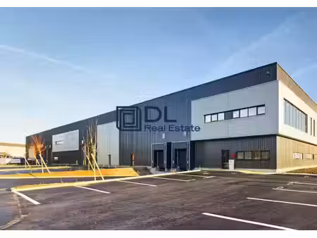 location entrepôt brie-comte-robert 77170 1636m² à 7213m²