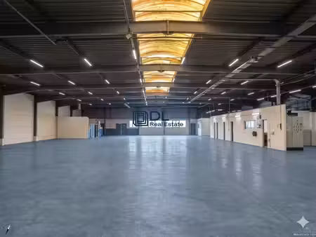 location entrepôt noisiel 77186 1730m²