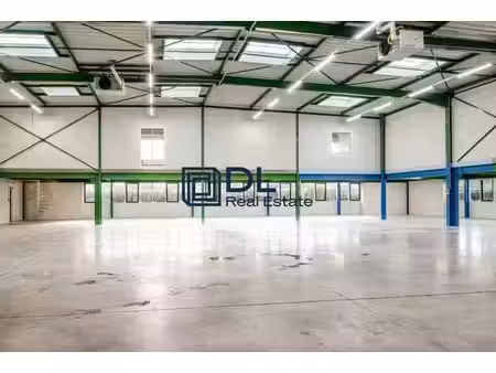 location entrepôt saint thibault des vignes 77400 556m² à 2143m²