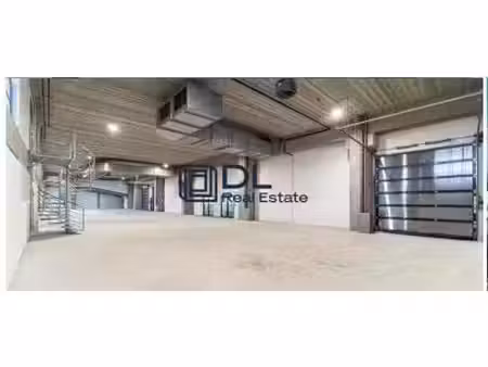 location local d’activités colombes 92700 1387m²