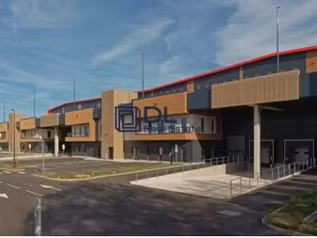 location local d’activités elancourt 78990 542m² à 2704m²