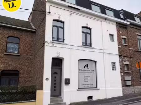 maison 4 chambres avec jardin – 3 sdb – 3 wc – peb d – tripl