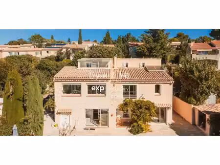 maison avec jardin et terrasse venelles (13)