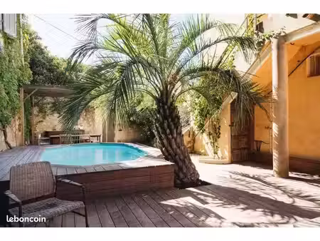 marseille 7e — une maison sur les toits à endoume avec jardin et piscine