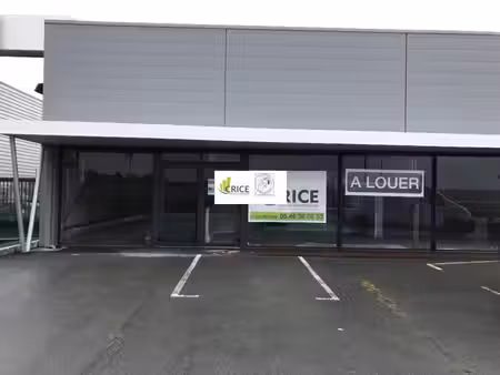 location local commercial