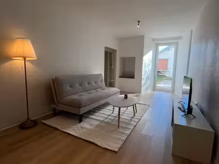 t2 meublé haut de gamme – jardin plein sud – 20 min de la cure
