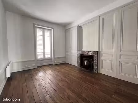 appartement 2 pièces 64 m²