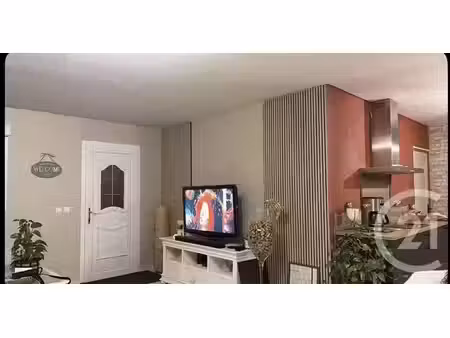 maison à louer - 4 pièces - 88 m2 - st cyr le gravelais - 53 - pays-de-loire