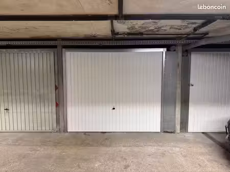 box fermé 13 5m2