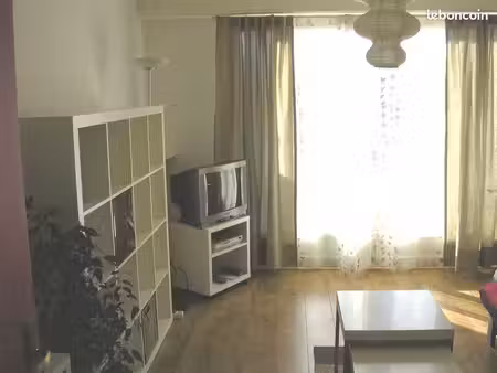 f2 vide 41m2 centre antibes