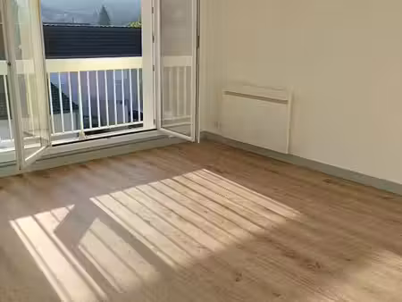 appartement 3 pieces 67m2 cousance