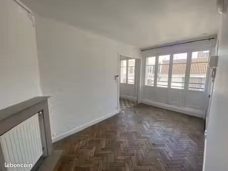 studio 1 pièce 21 m²