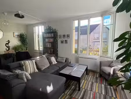 nanterre | beau 3 pièces meublé de 57 m²  lumineux  terrasse  à 15 min de la défense