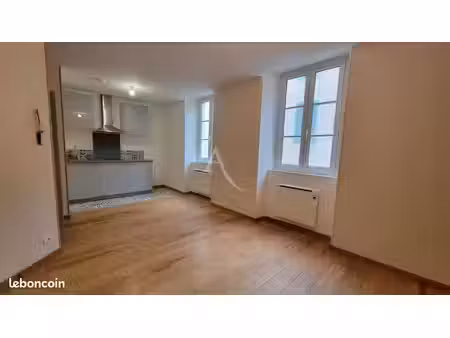 appartement 3 pièces 42 m²