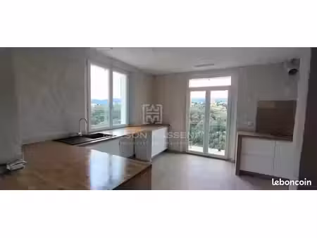 appartement 3 pièces 92 m²
