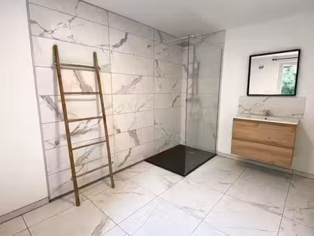 ? joli appartement t3 85m2 indépendant neuf meublé équipé avec jardin et terrasse privé  c