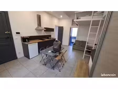 trés joli studio meublé elligible apl