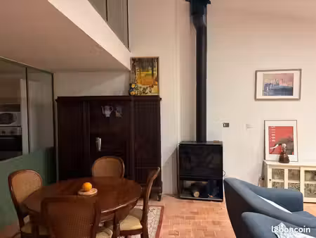 location maison dans petit hameau au calme