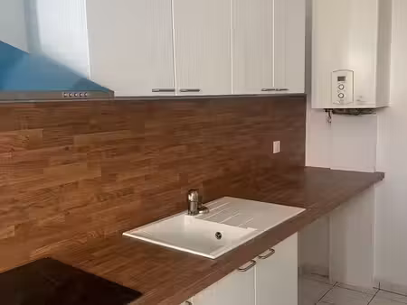 maison - quartier saint jean – 5mn de carrefour et 10 mn à pied de la gare de châteauroux 