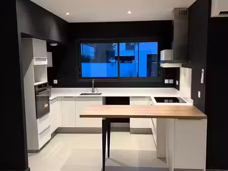 trés belle maison avec 3 chambres