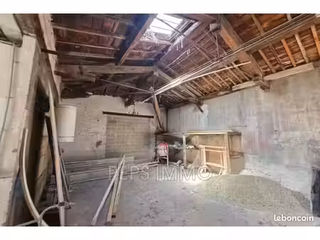 local commercial 224 m² port-de-bouc